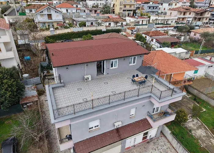 Endrit Apartamento *